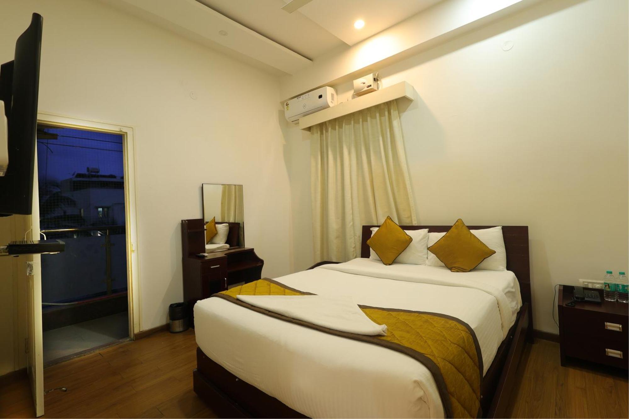 Arcade Inn Suites Бангалор Екстериор снимка