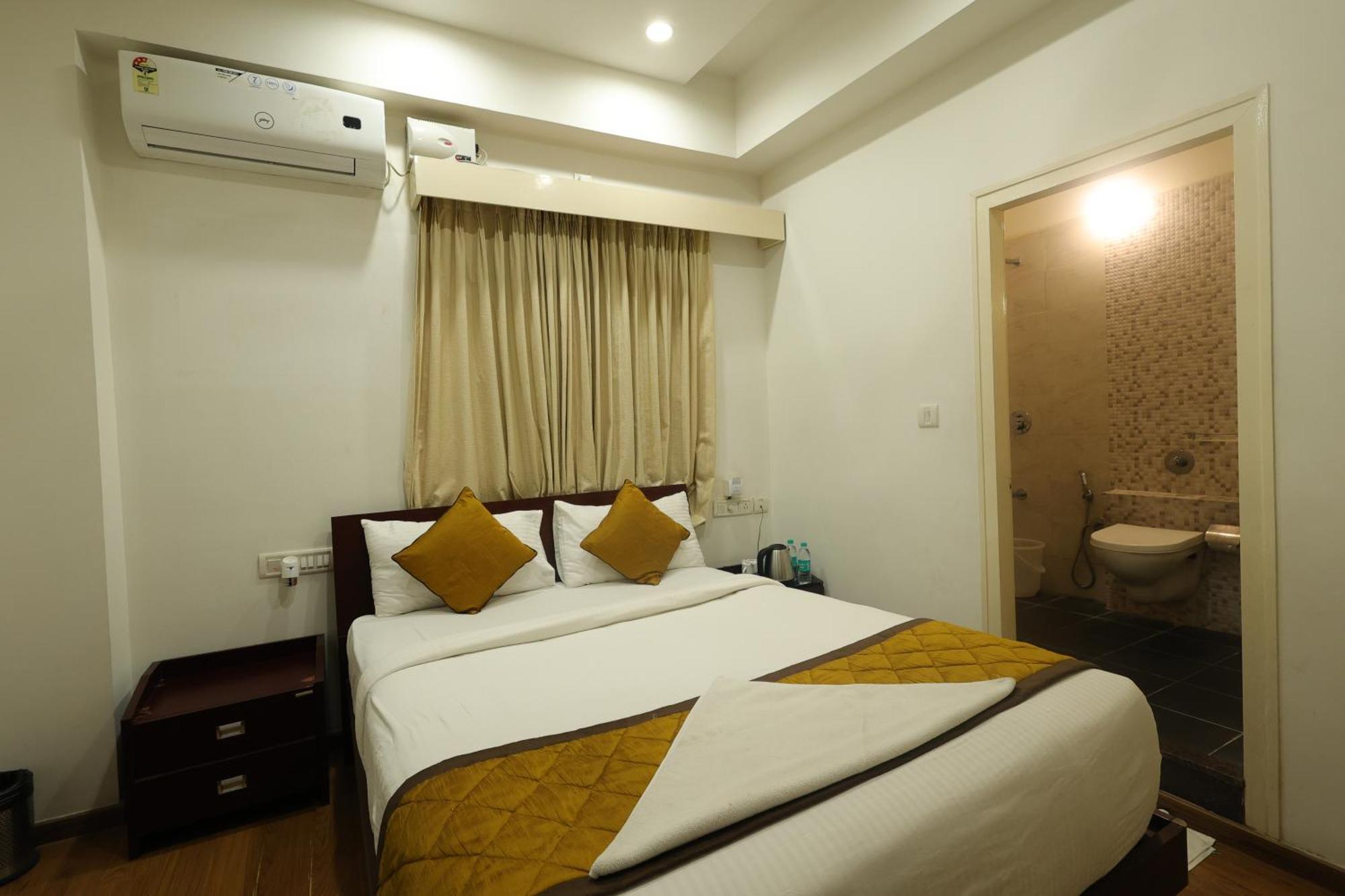 Arcade Inn Suites Бангалор Екстериор снимка