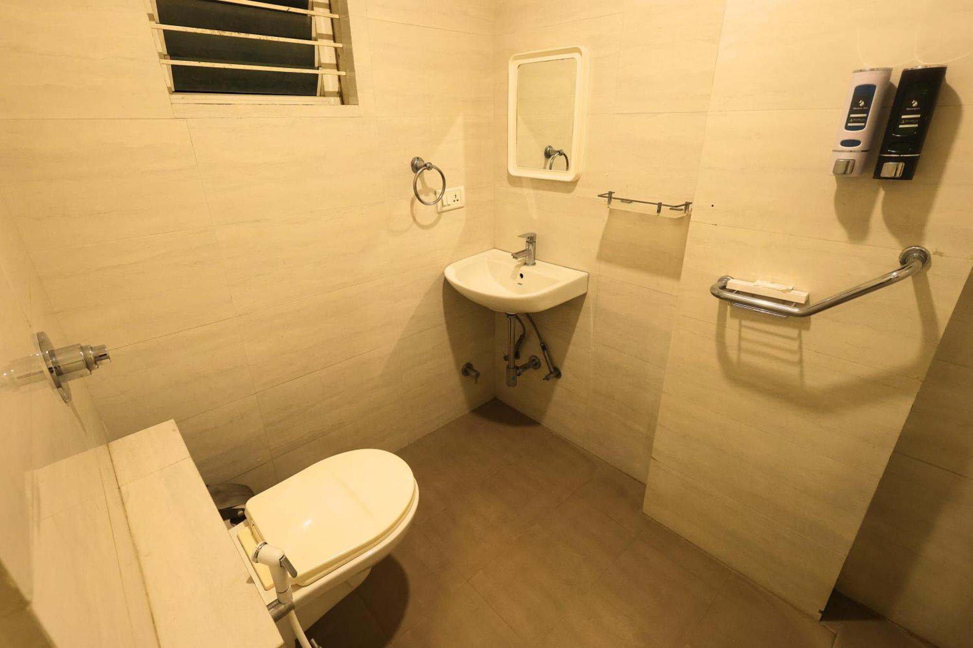 Arcade Inn Suites Бангалор Екстериор снимка