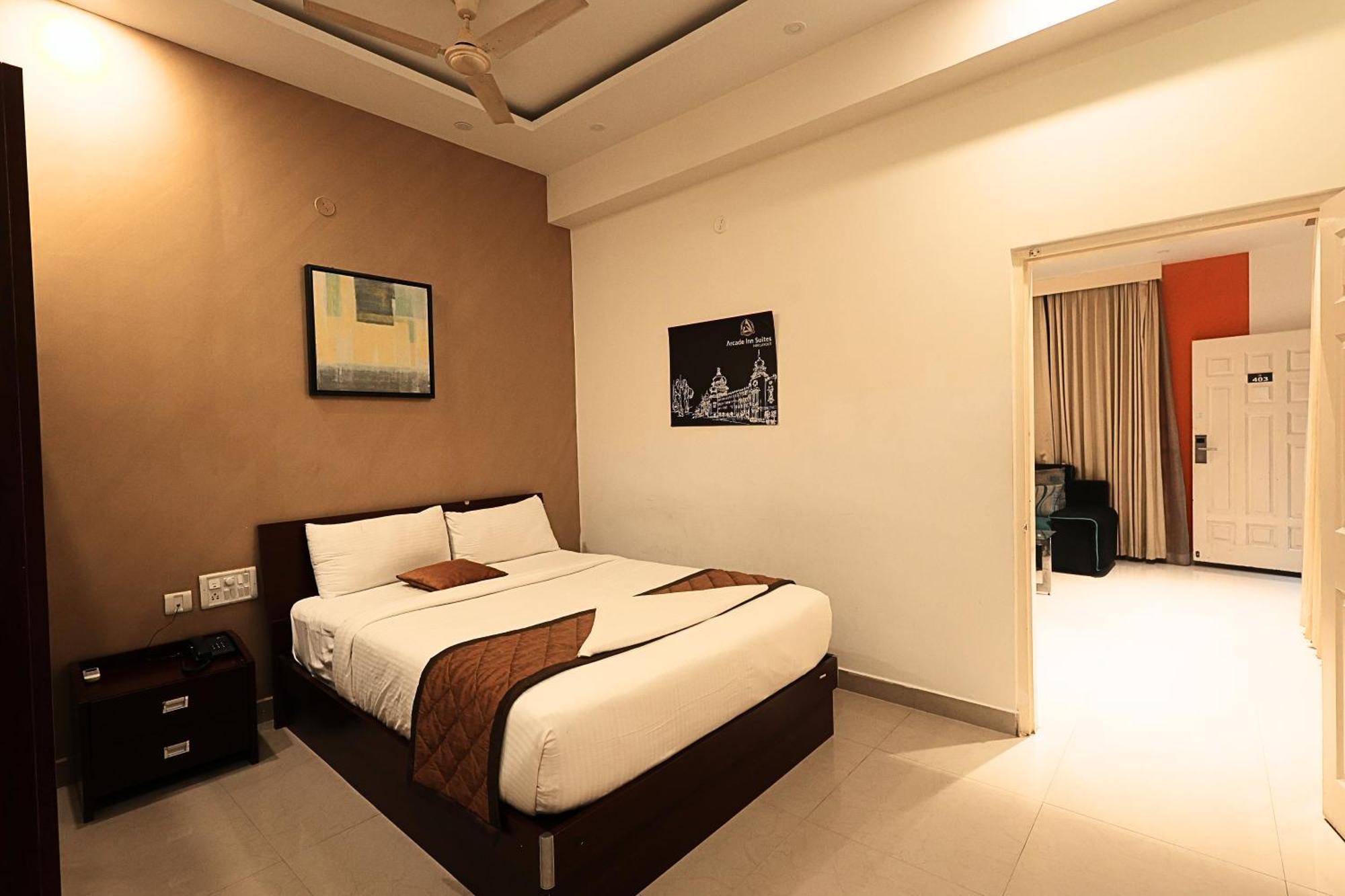 Arcade Inn Suites Бангалор Екстериор снимка